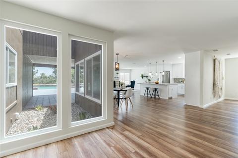 2442 Carriage Cir, Oceanside, CA 92056 photo 4
