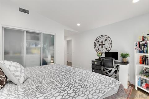 1562 Copa De Oro Dr, La Jolla, CA 92037 photo 16