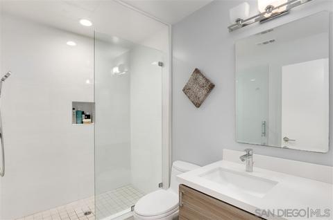 1562 Copa De Oro Dr, La Jolla, CA 92037 photo 17
