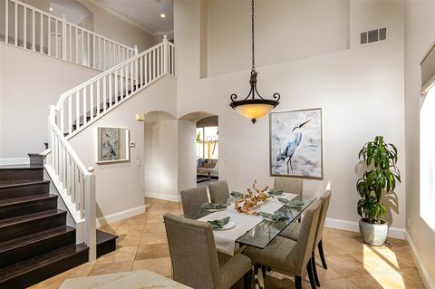 7742 Corte Marin, Carlsbad, CA 92009 photo 2
