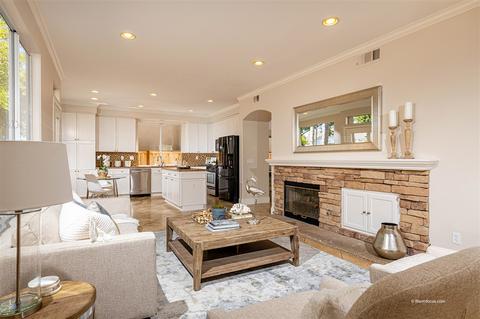 7742 Corte Marin, Carlsbad, CA 92009 photo 12