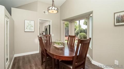 345 E Indian Rock Rd, Vista, CA 92084 photo 7