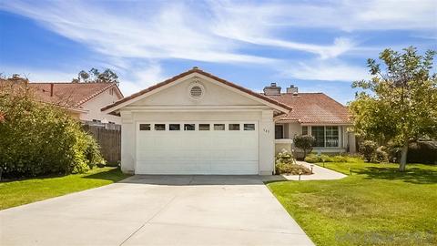 345 E Indian Rock Rd, Vista, CA 92084 photo 1