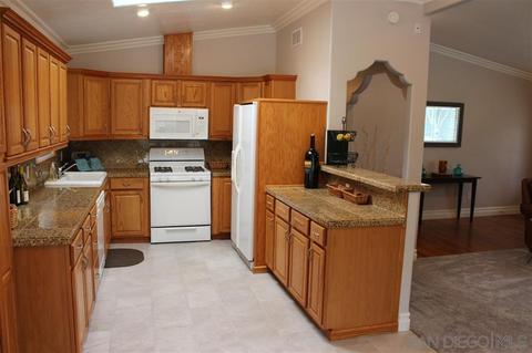 7660 Troy Ter, La Mesa, CA 91942 photo 6