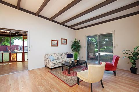 7569 Deville Dr, San Diego, CA 92114 photo 4