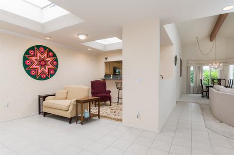 4709 Galicia Way, Oceanside, CA 92056 photo 10