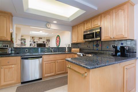 4709 Galicia Way, Oceanside, CA 92056 photo 8