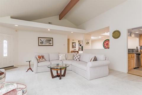 4709 Galicia Way, Oceanside, CA 92056 photo 3