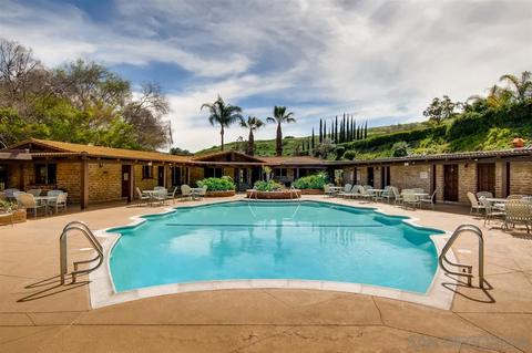3321 Via Altamira, Fallbrook, CA 92028 photo 9