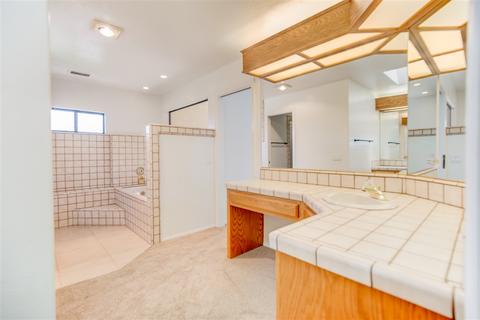 571 Lost Oak Ln, Escondido, CA 92025 photo 19