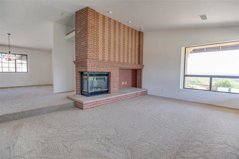 571 Lost Oak Ln, Escondido, CA 92025 photo 4