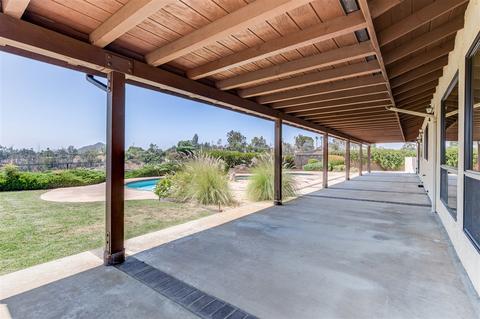 571 Lost Oak Ln, Escondido, CA 92025 photo 25