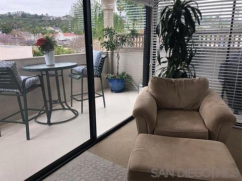 7550 Eads Ave #402, La Jolla, CA 92037 photo 2