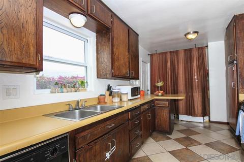555 Davidson St, Chula Vista, CA 91910 photo 5