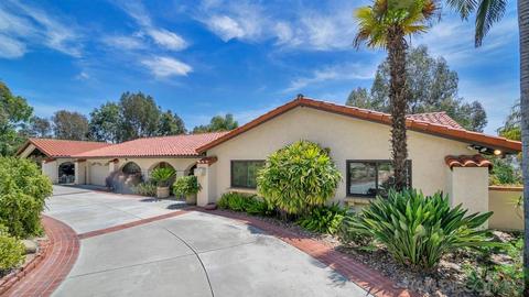 1691 Lotus Ln, El Cajon, CA 92021 photo 2