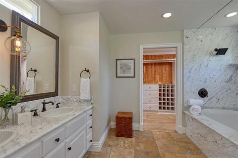 386 Mesa Way, La Jolla, CA 92037 photo 18