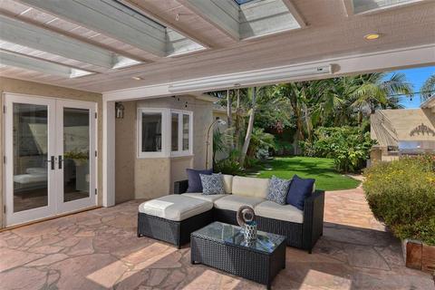 386 Mesa Way, La Jolla, CA 92037 photo 5