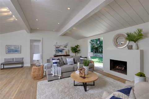 386 Mesa Way, La Jolla, CA 92037 photo 2