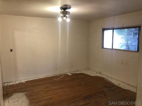 1126 W 12th Ave, Escondido, CA 92025 photo 11