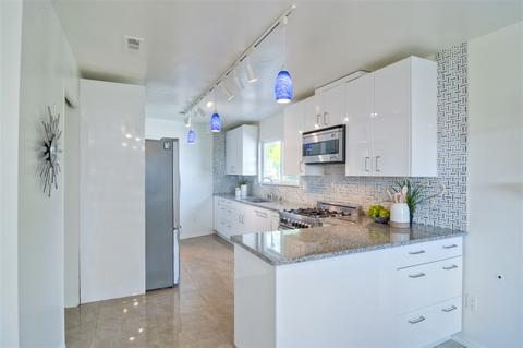 1018 Avocado Ave, Escondido, CA 92026 photo 3