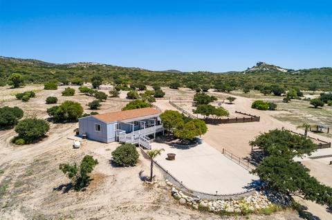 33411 Royal Willie Rd, Campo, CA 91906 photo 1