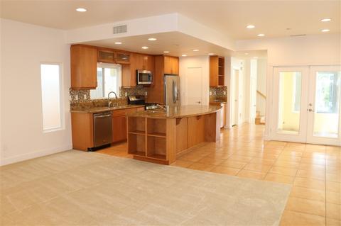414 N Tremont, Oceanside, CA 92054 photo 4