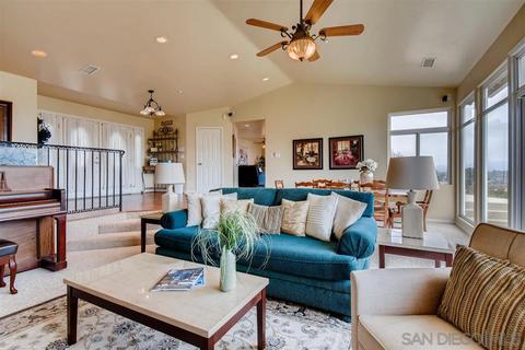 8599 Sky Rim Dr, Lakeside, CA 92040 photo 5