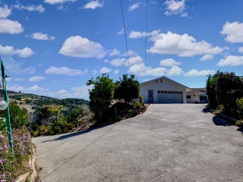 2468 Vickers Rd, Fallbrook, CA 92028 photo 3