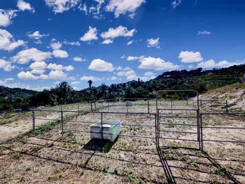 2468 Vickers Rd, Fallbrook, CA 92028 photo 4