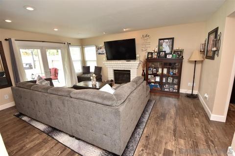 717 E J St, Chula Vista, CA 91910 photo 9