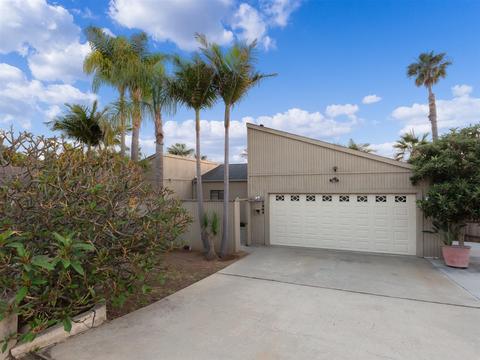 1449 Ridgeway St, Oceanside, CA 92054 photo 2
