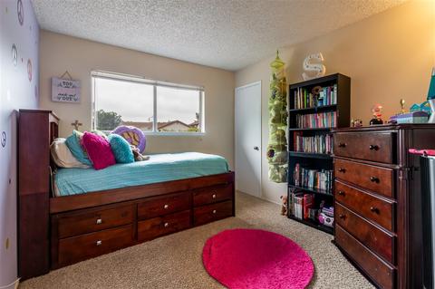 392 Roundtree Gln, Escondido, CA 92026 photo 11