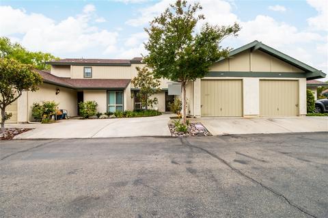 392 Roundtree Gln, Escondido, CA 92026 photo 1