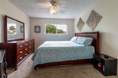 392 Roundtree Gln, Escondido, CA 92026 photo 9