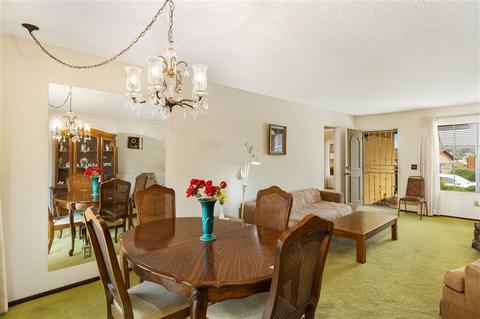 4556 Royal Oak Dr, Oceanside, CA 92056 photo 9