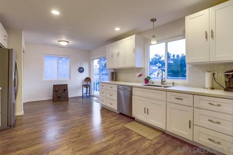 7881 Cimarron Ln, La Mesa, CA 91942 photo 4