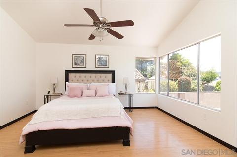 658 E J St, Chula Vista, CA 91910 photo 13