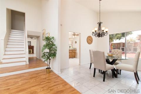 658 E J St, Chula Vista, CA 91910 photo 4