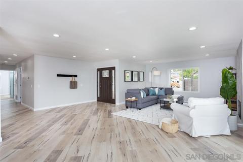 2001 Cima Ct, Carlsbad, CA 92009 photo 3