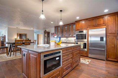 32075 Via Vera, Bonsall, CA 92003 photo 9