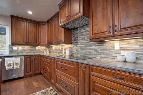 32075 Via Vera, Bonsall, CA 92003 photo 8