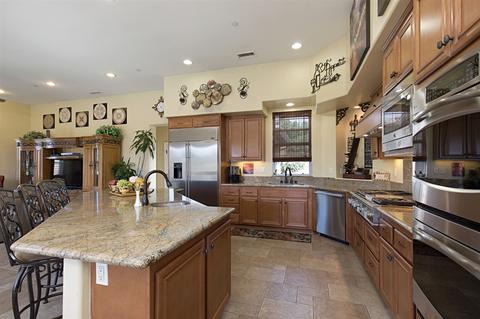 5606 Hidden Grove Way, Bonsall, CA 92003 photo 9