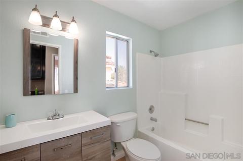 1215 Adobe Ter, Vista, CA 92081 photo 21