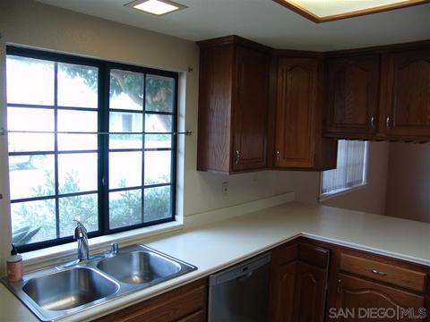 1152 Kildeer Ct, Encinitas, CA 92024 photo 3