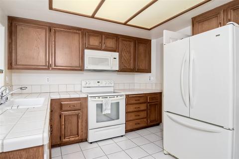 4705 Barcelona Way, Oceanside, CA 92056 photo 7