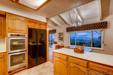 4816 Mt Helix Dr, La Mesa, CA 91941 photo 9