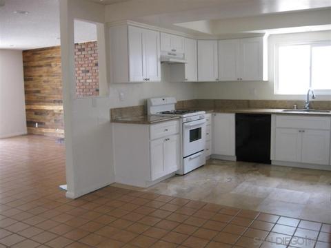 2726 Macdonald St, Oceanside, CA 92054 photo 11