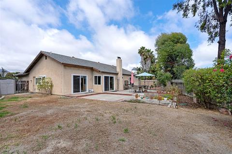 4561 Stratford Cir, Oceanside, CA 92056 photo 10