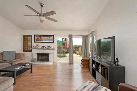 4561 Stratford Cir, Oceanside, CA 92056 photo 4