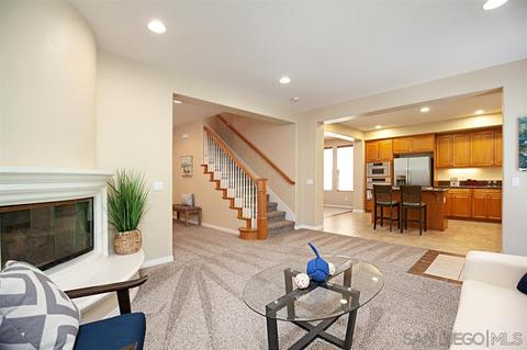 1196 Breakaway Dr, Oceanside, CA 92057 photo 4